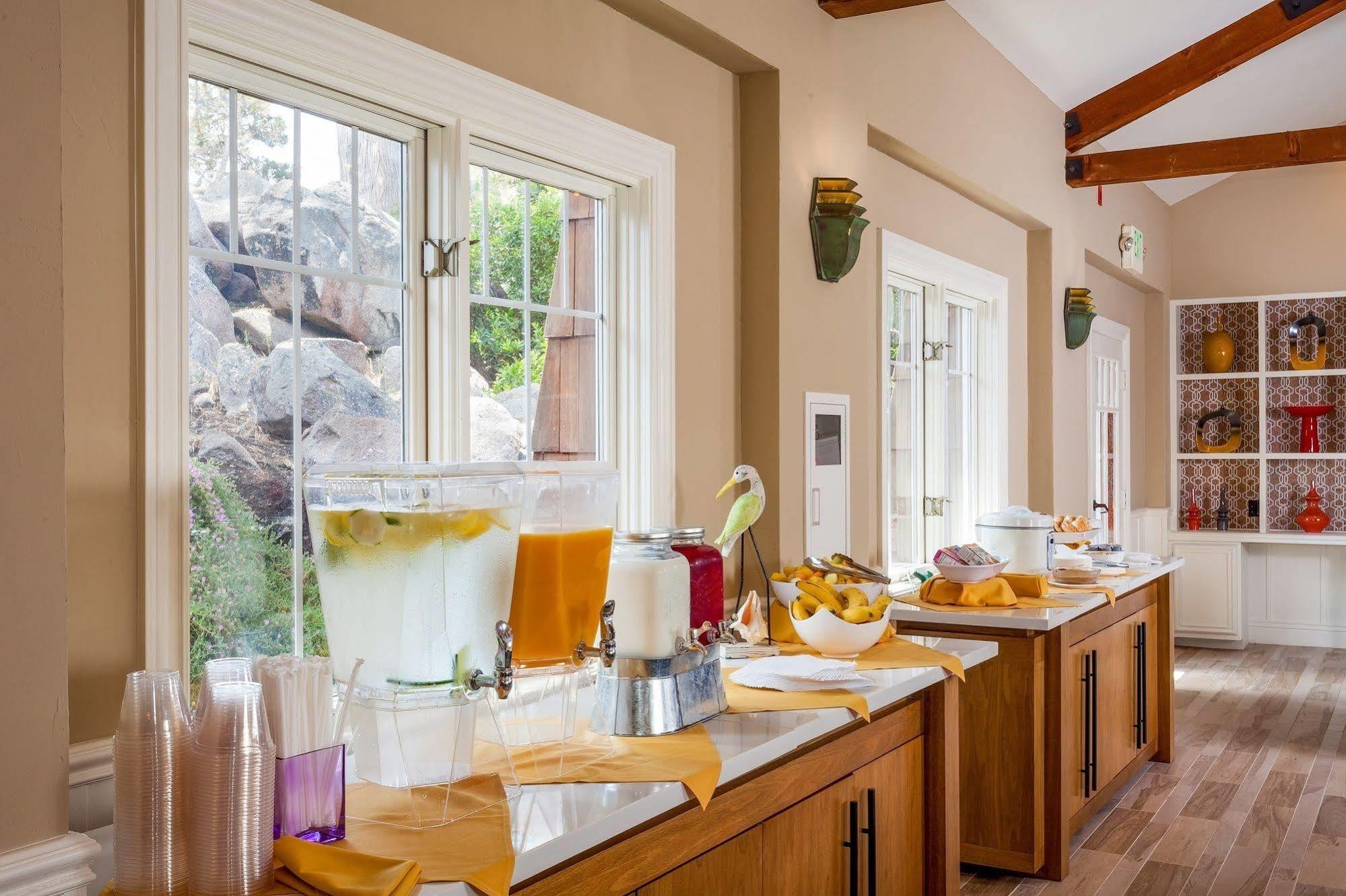 Lighthouse Lodge & Cottages Pacific Grove Esterno foto